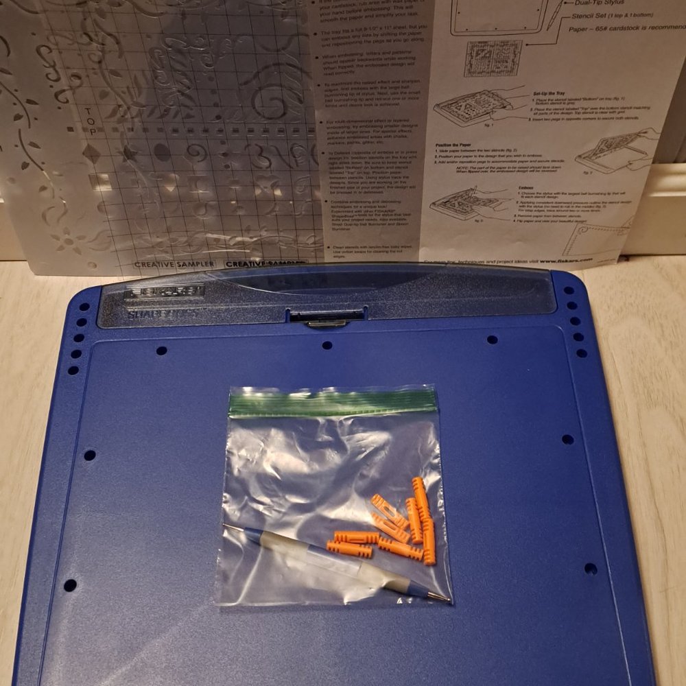 Fiskars ShapeBoss Embossing System - Picture 3 of 3